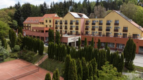 Отель Hotel Narád & Park  Матрасентимре